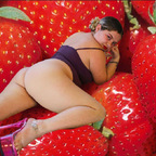 Profile picture of strawberrycake
